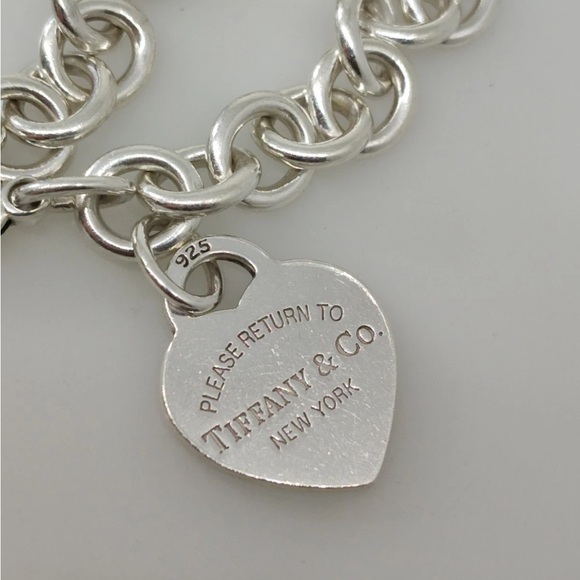Tiffany & Co. 💯 % Auth Return to Tiffany Heart Tag Bracelet w/ Box ✨EUC✨Sz7.5 - Picture 3 of 6